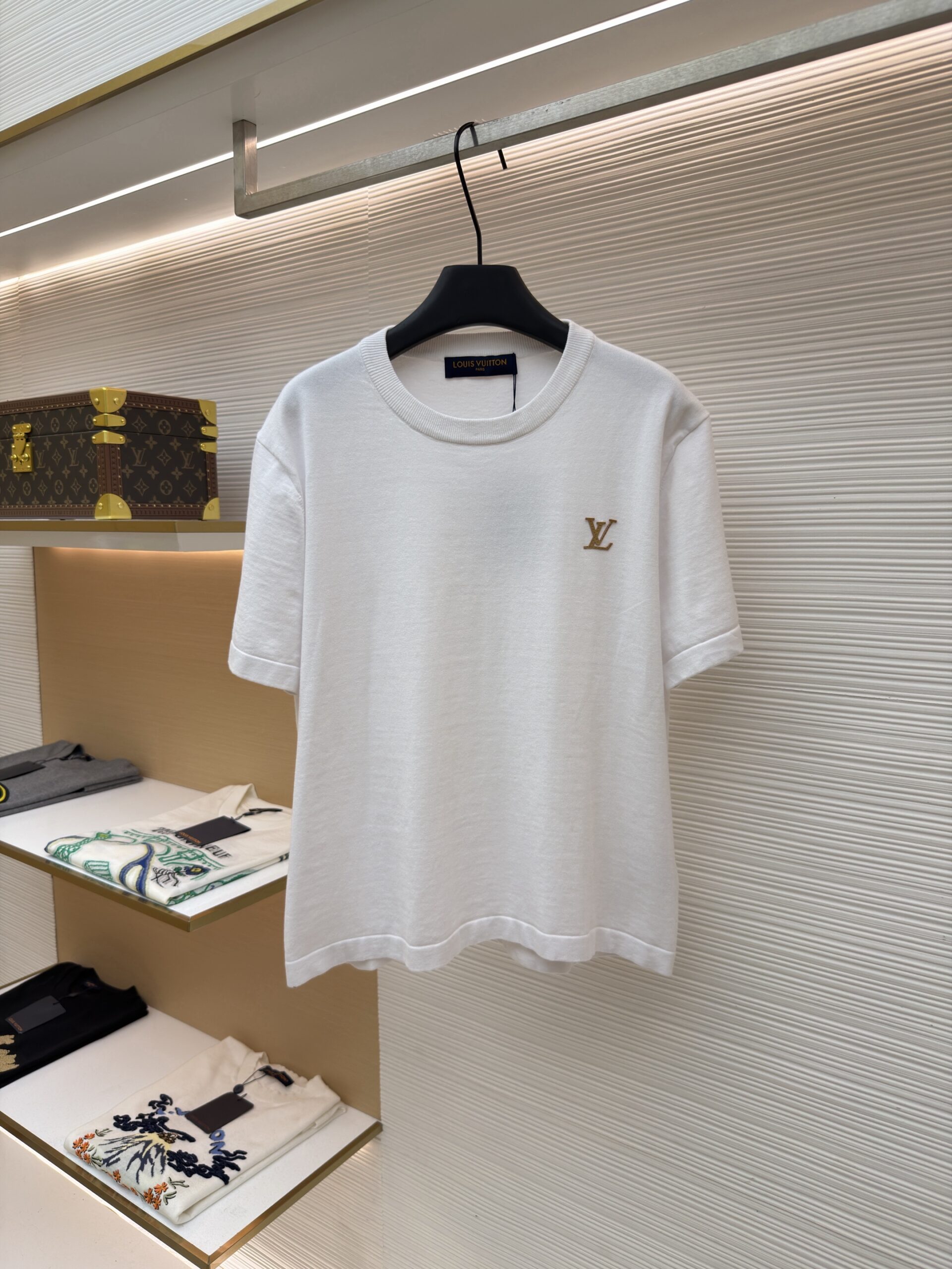0_hdsavephotos-12-scaled-1.jpeg Louis Vuitton - Image 1