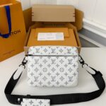 LV Trio Messenger