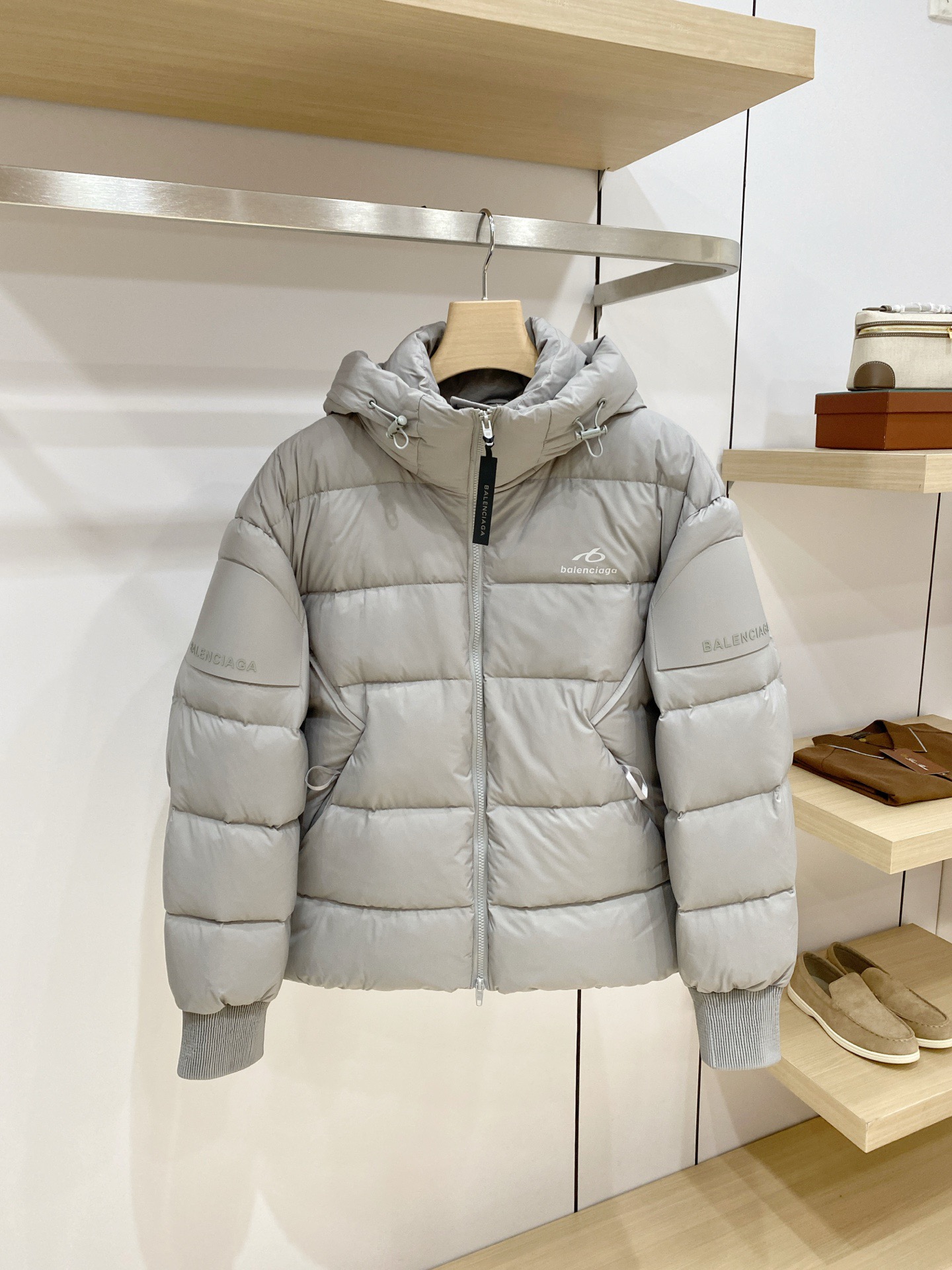 IMG_8499.jpeg Balenciaga - Image 1