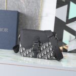 Dior Saddle Messenger